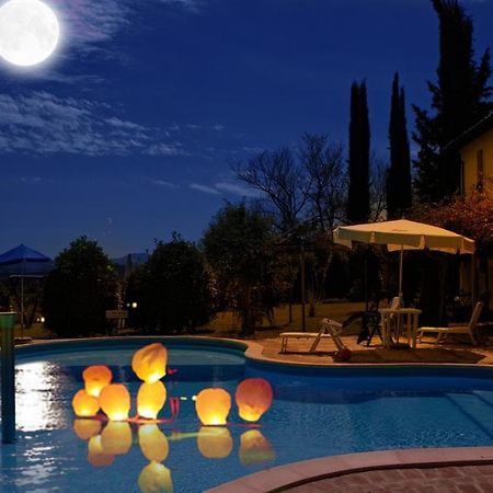 Aparthotel Subretia Residenze Di Campagna à Fabbri Extérieur photo