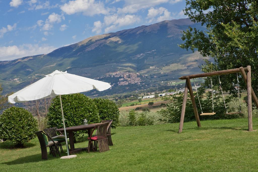 Aparthotel Subretia Residenze Di Campagna à Fabbri Extérieur photo