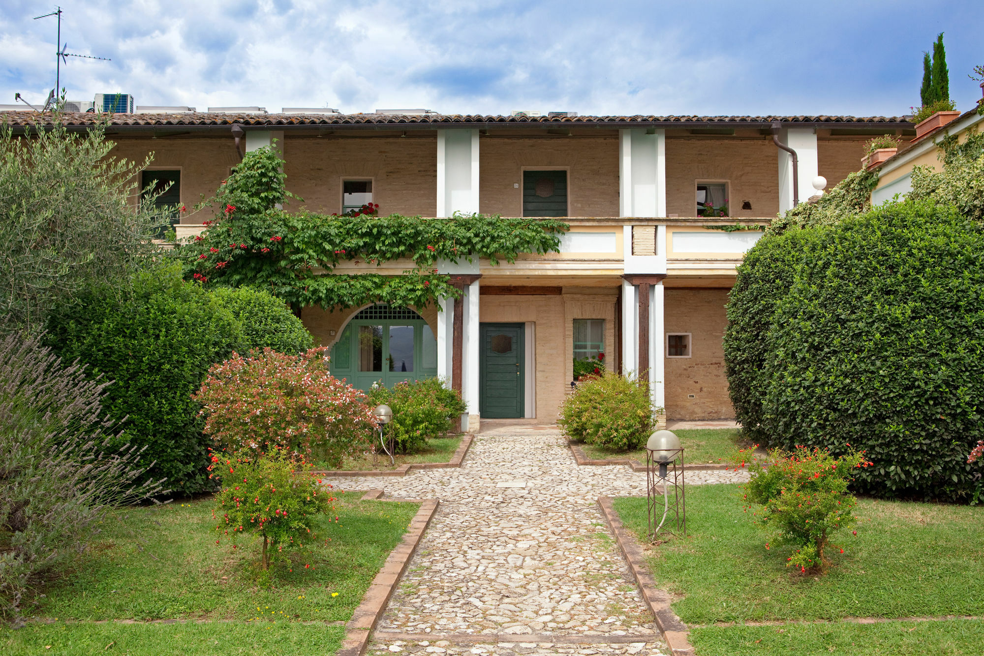 Aparthotel Subretia Residenze Di Campagna à Fabbri Extérieur photo