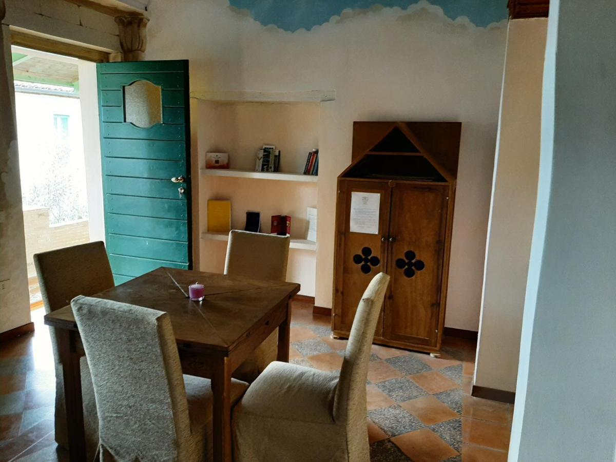 Aparthotel Subretia Residenze Di Campagna à Fabbri Extérieur photo