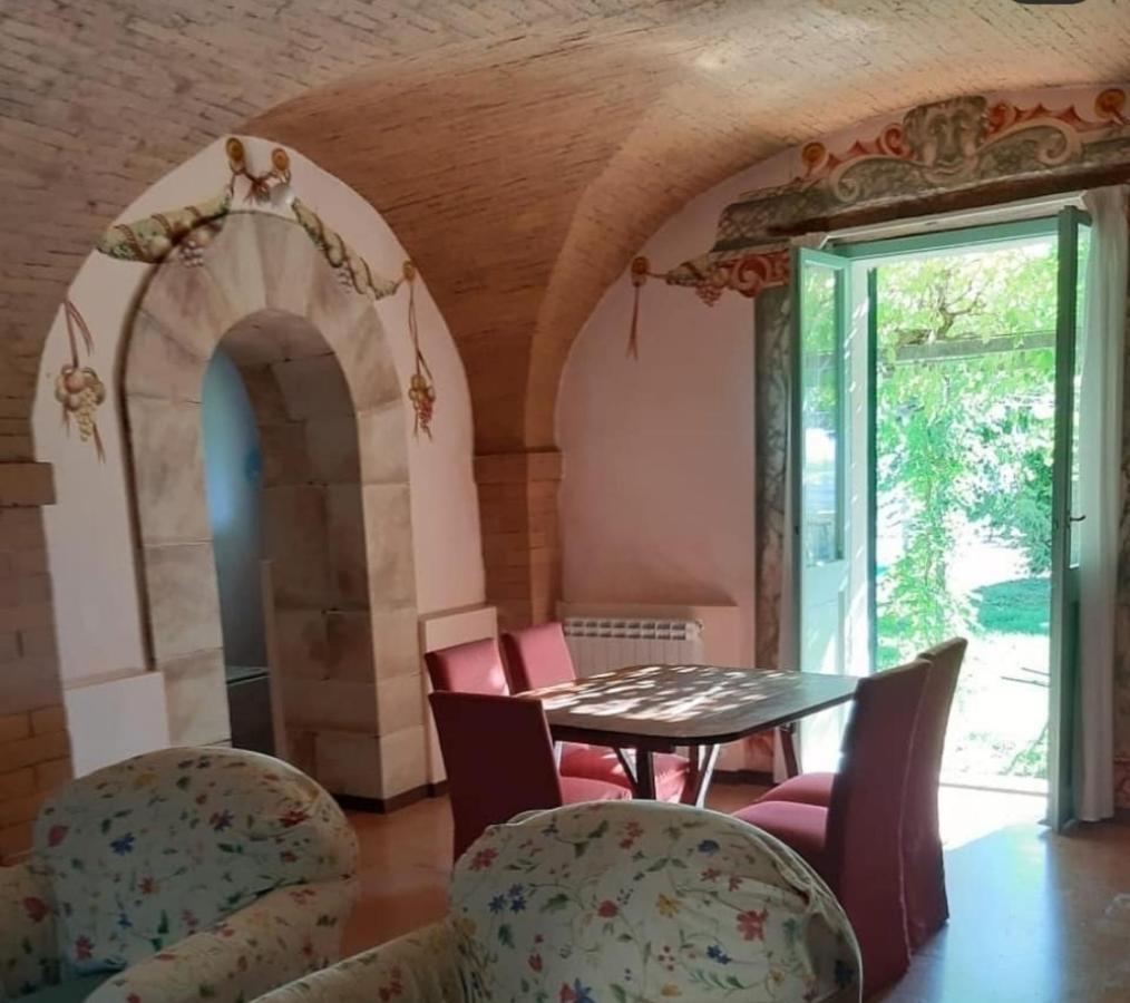 Aparthotel Subretia Residenze Di Campagna à Fabbri Extérieur photo